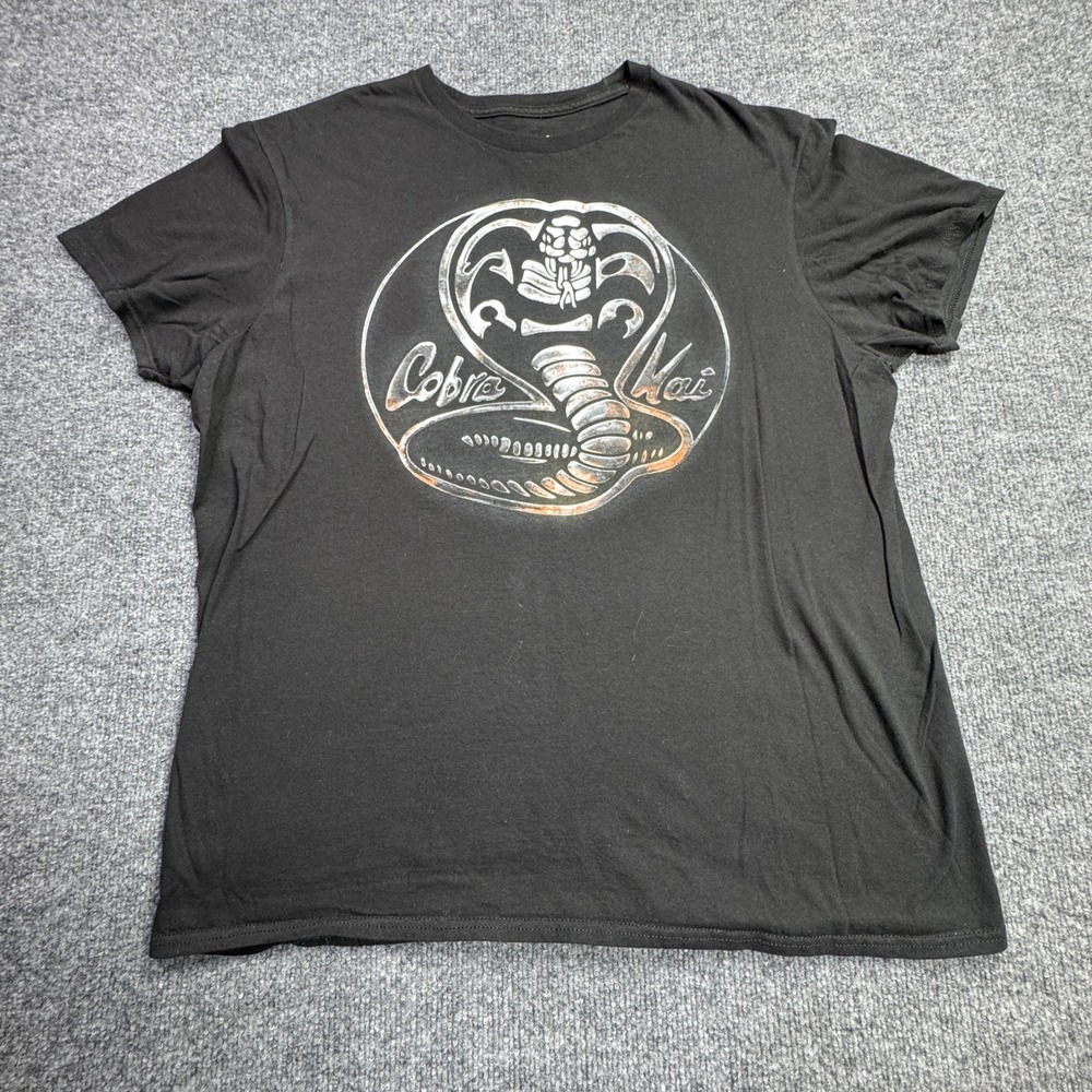 Cobra Kai Mad Engine Graphic T-Shirt Mens LG Black Karate Kid Strike First Hard